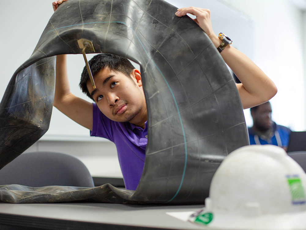 Students Dive Into Texas — Its Past and Present